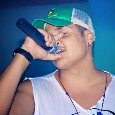 Abençoado por Deus e Apaixonado pela Musica ..! ✝❤☮ SNAP ➡️ lu.coelho . PAGE ➡️ http://t.co/2oRlLs7dUR