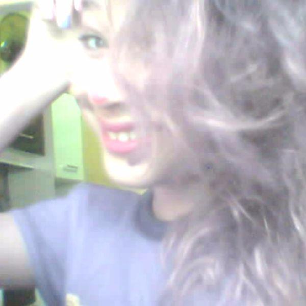 Crazy bitch fan ( Miley ) , Fat Hottie ( Demetria ) , and Band Flop ( Paramore ) , disliked ? Fuck .. Kisses :* ♥