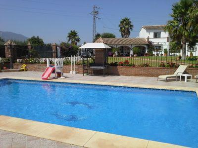 mattsf1972's profile picture. Retired Police Officer, Trainer , Mental Health First Aider and Dad to 3 kids and 2 Golden Retrievers