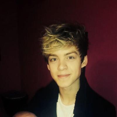 Please RT this tweet for a dm to 4/8 https://t.co/MrmIpGvVS4 ❤️❤️