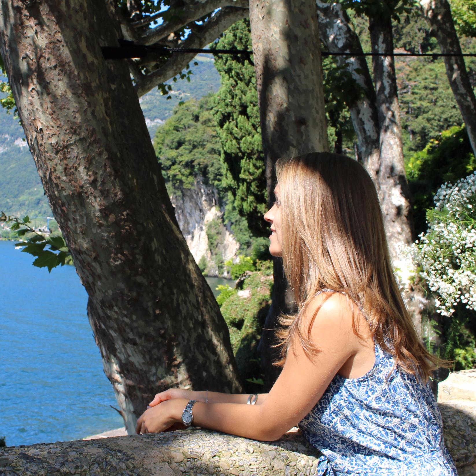 Portmaniaque's profile picture. Si Carrie Bradshaw et Sheldon Cooper avaient une fille, elle serait geekette // Social media manager pour @mk2 et @cinemaparadiso