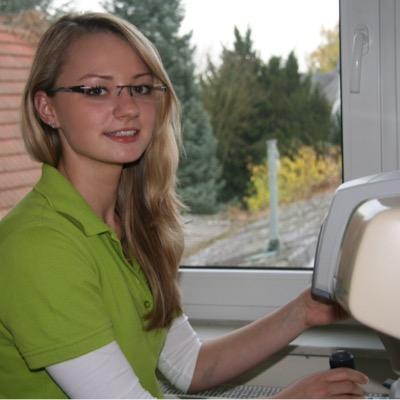 Tagsüber Rette ich Menschen und nachts die ganze Welt. Weiblich, Lesbisch, Lebensfroh.
lerne mich kennen und schätzen.