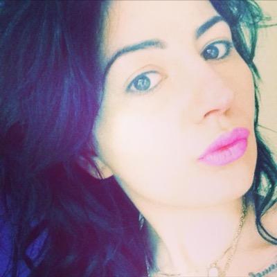 AnnaKahanek's profile picture. 