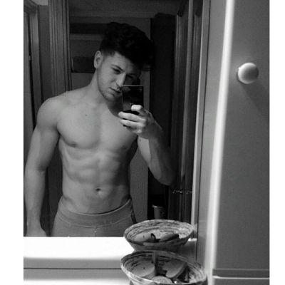 Joseeromero015's profile picture. cualquier defecto que puedas encontrarme forma parte de mi encanto.                                                           ➡         MODEL