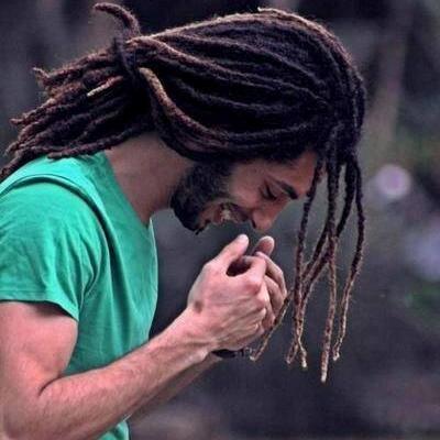 El perdón de Dios, borró el error de ayer... 
 Frases de la vida. [PARODY]