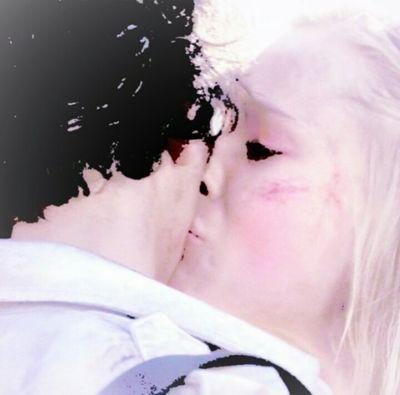 YoungWild100's profile picture. 