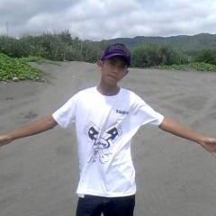 Tatap dunia dengan happy. Gentleman, be happy be strong menghadapi segalanya.. !!! GO ATTACK.baby...