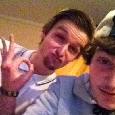 hi im luke 
im 19
i recently became intrested in the male sex 
men make the blood in my body flow strait to my ....