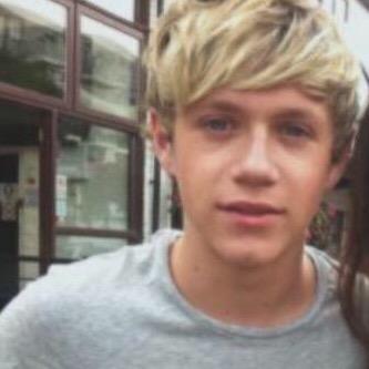 niallltw's profile picture. follow @longsleevesnjh because she loves you and will follow you back right away