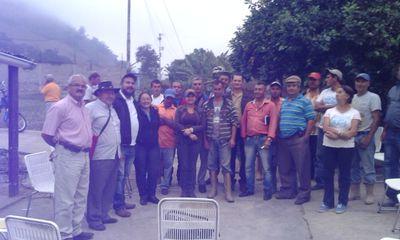 PRODUCTOR AGROPECUARIO, ABOGADA, COORDINADORA DEL FRENTE CAMPESINO SOCIALISTA DEL TACHIRA (PSUV), AL SERVICIO DE LA REVOLUCION BONITA.... Y CHAVISTA
