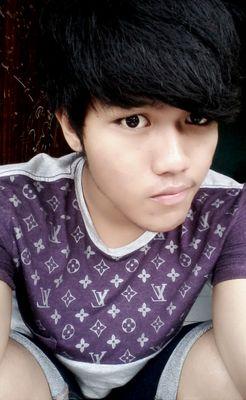 Simple person || 10-11-96 ||  Pin: 2A2E1DCB || SMK MUH KAJEN ||