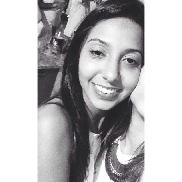 Precisamos nos divertir enquanto podemos, sempre digo, porque ficaremos mortos por um longo período.
