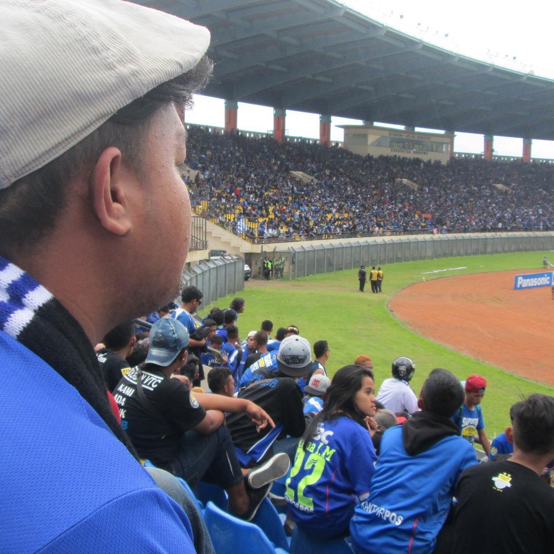 Hidup tak selalu seperti yang kamu mau. Hal baik dan buruk terjadi selalu, namun semua itu telah diatur Tuhan, dengan akhir yang indah. invite 26012ED4