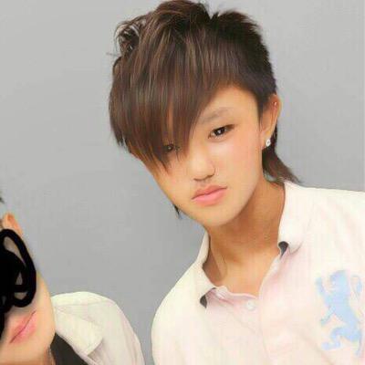 福山ヤンキーbot Sur Twitter 左側これが福山の ブームイケメンですね 苦笑wwwww 髪の毛どうしたんだろwwwww Http T Co Wm27d4owma