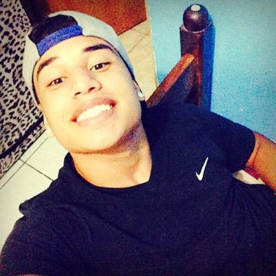 GuiCaastor's profile picture. MCMXCVI ✝✡