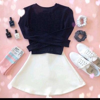 Menyediakan fashion wanita model terbaru mulai dari Pakaian, tas dll yang membuat Anda terlihat fashionnable. PIN: 51DF7406 , No Hp : 085655263554
