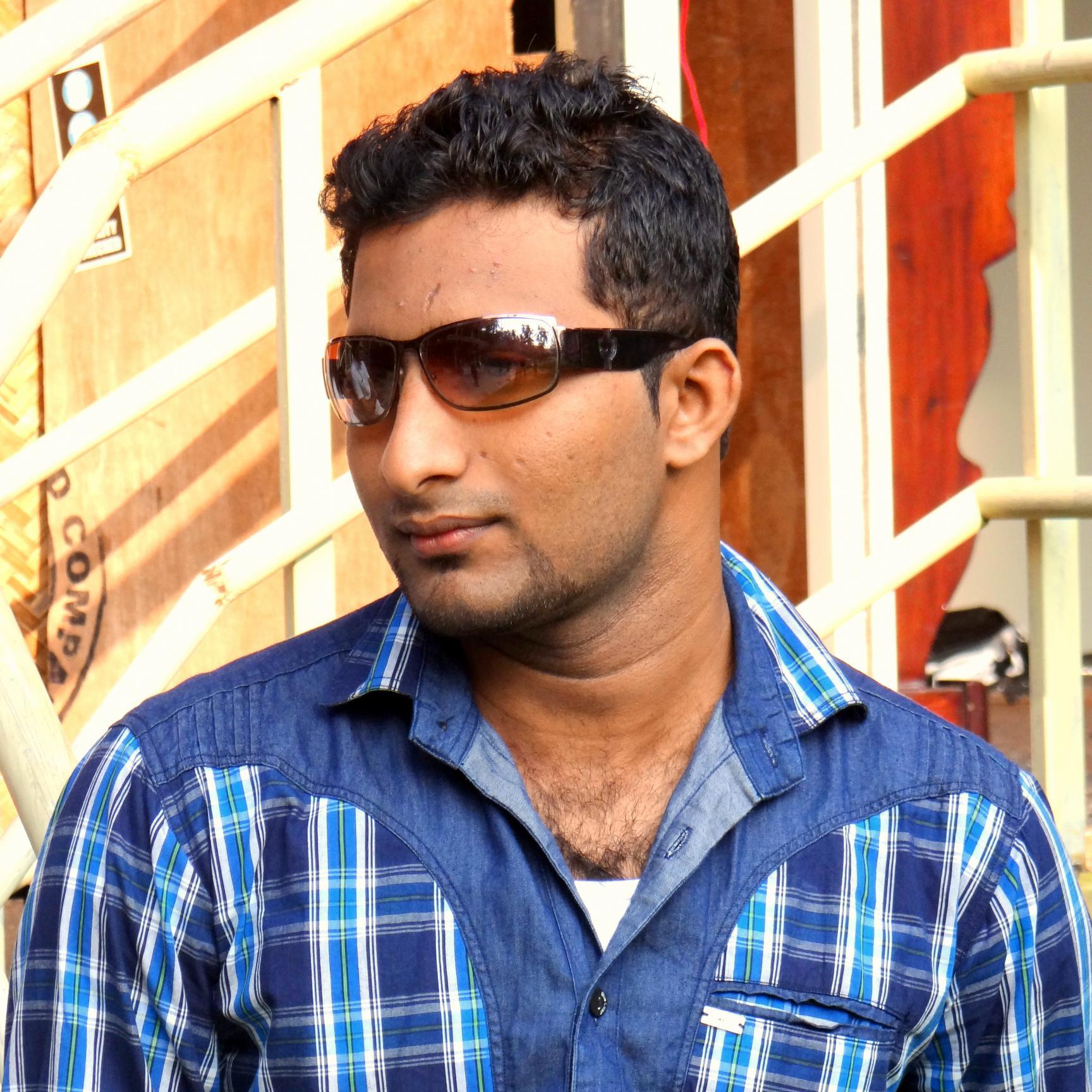 anjoomayyoob's profile picture. 