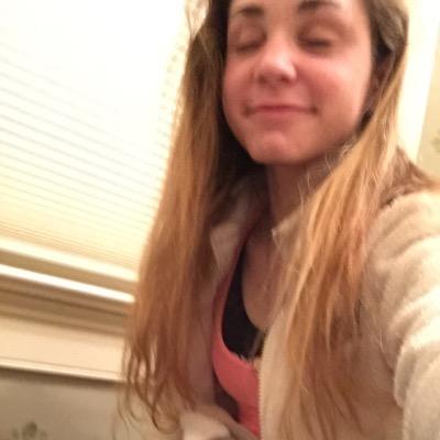 sophiehargrove's profile picture. no one does the gender-neutral grandparent aesthetic like I do