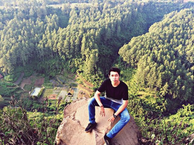Part of @hyp12_UA & @HIMAK3_UNAIR - UNAIR '12 | ig : faisalles