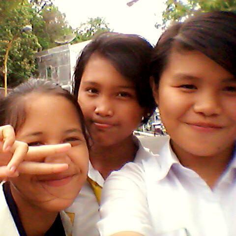 chaterine_chew's profile picture. My name is Chaterinee.i live in SUMUT.i love God. thank's Jesus... :)  :)