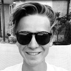 Joe Sugg♥ || facebook : Wany Erlina Zahira || DON'T FOLLOW IF YOU UNFOLLOW !