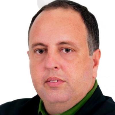 Marquinho de Pitimbu , ex-vereador , ex-presidente da Câmara Municipal de Pitimbu , Candidato a Prefeito de Pitimbu em 2012 .
