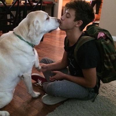 follow @magcxn11 please