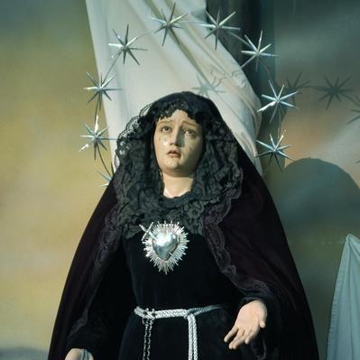 Ecce Mater Tua Profile