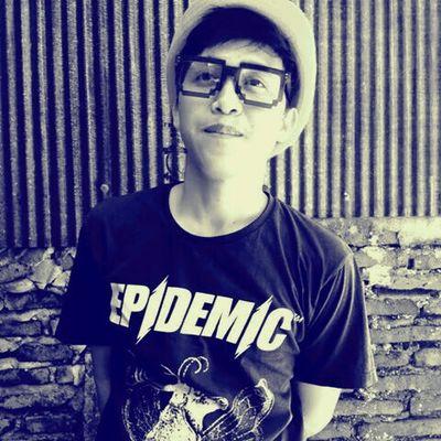 Buat lah diri ku ƳaƝğ terbaik di antara klian semua..