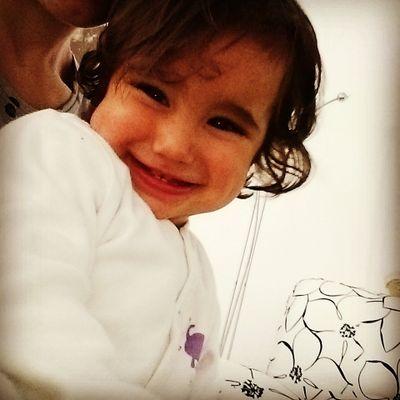 No me trates mal, o tendre que hacer lo mismo, y te aseguro que soy mucho mas buena que tu...!!!!