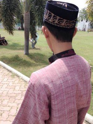 Aku gak pernah bisa ngerti sama kokain,kalau gak bisa ngaceng,kalau gak bisa tidur,terus menggesek gigi kita sendiri. Apanya yang bagus dengan itu sih ?