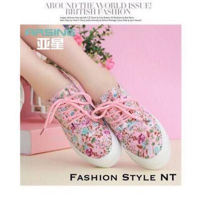 nuk_SoSad's profile picture. จำหน่ายรองเท้าแฟชั่น กระเป๋าแบรนด์เนม Outlet ของแท้ ราคาถูก สนใจติดต่อ Line Id : @WYH0585G