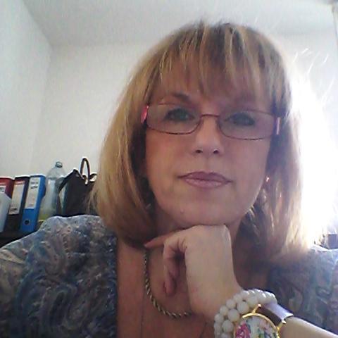 HedaZso's profile picture. 