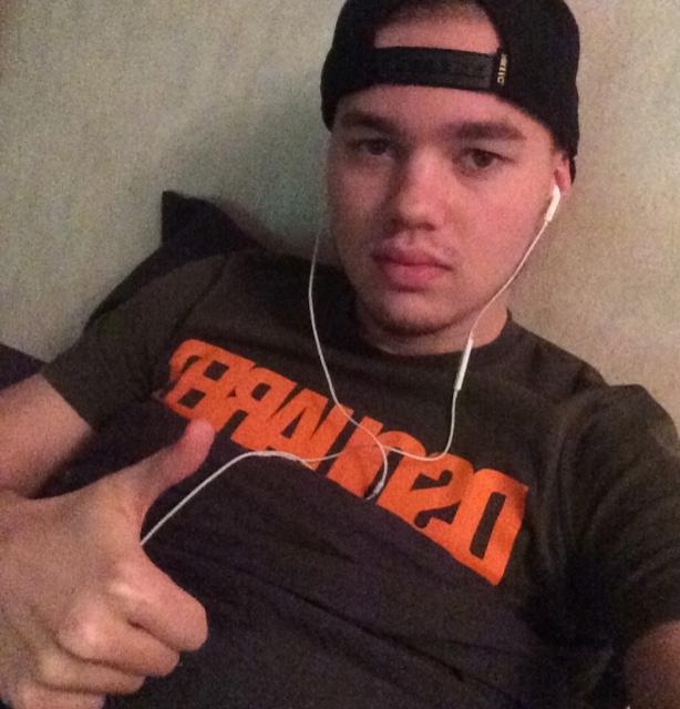 Randytjee Profile Picture