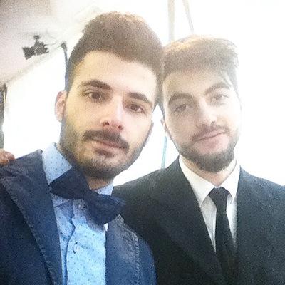Ragazzo Italiano, appassionato di Calcio e Parkour, Barman e Diplomato settore Cucina!