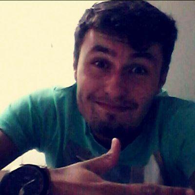 Seja leve , releve ! Filho de Deus ♥ . Eu vivo a felicidade , tristeza aqui não ! , Felicidade o segredo da vida !