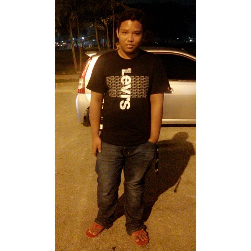 Wechat - apit944
Facebook - Mohamad Syafiq
Twitter - @Ehh_Apitt
Hello I' am simple person ツ
15.9.1995 ★☆
7.3.2014 ♥♡
