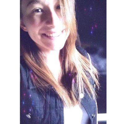 💃🏽Desde 10/1996 📚Contábeis • Matemática • Física ⏳Viver é um risco que risca a vida 👥Samia Hammad's 📺Marvel • Grimm • Supernatural