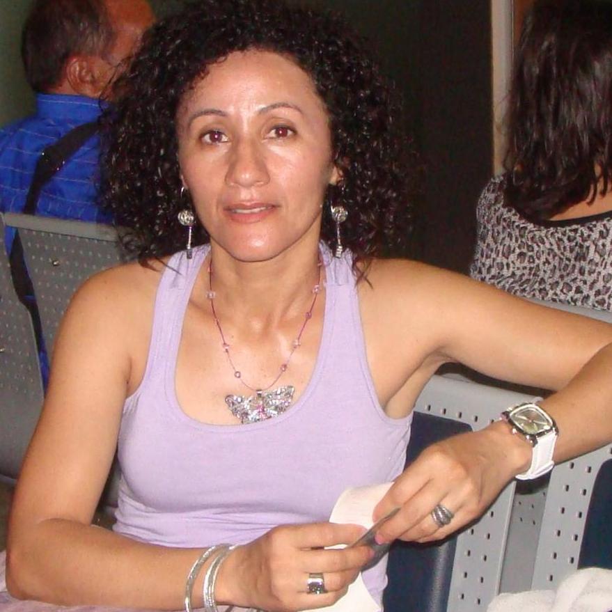 Dione_Laureano's profile picture. Inquieta e desassossegada...
Porque o comum não me atrai, minha alma necessita de drama!!!