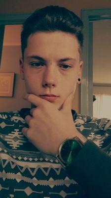 DhrIndy's profile picture. 