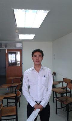 veerasakum's profile picture. 