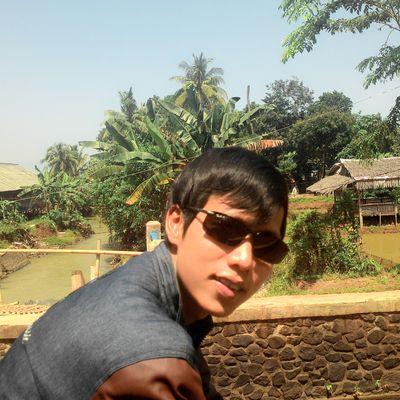 ingin menggapai semua mimpi-mimpi gue...
biar bisa membahagiai orng yg paling gue sayang banget..