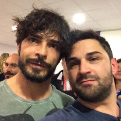 AGENTE ASSICURATIVO.Particolare interesse alla Politica!..ma quella vera!!!! Profonda passione per il calcio! Simpatia per il mare! Amo la cucina e viaggiare!
