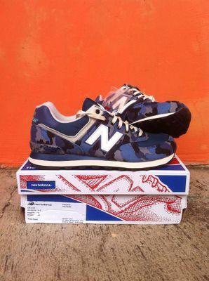 JUAL SEPATU SNAIKERS ORIGINAL.BB(52BA4C27) WA(082175006929)