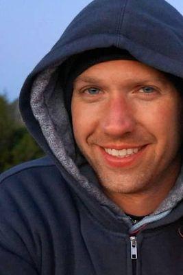 doodlingmind's profile picture. Just another account that's never used, but you keep it, because you never know when you're going to be famous enough to ruin your career.