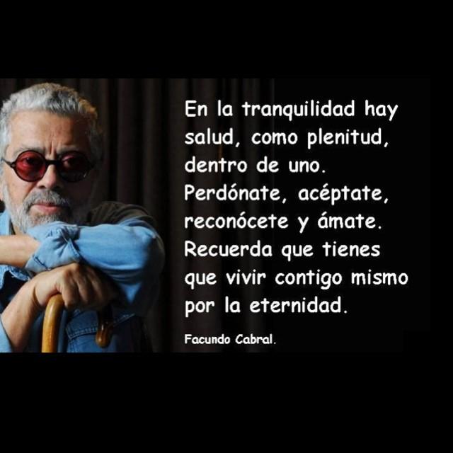 Feliz de la vida agradecido con Dios!!! Por tener una hermosa familia! Mi bendición mi hijo!!! En  busca de un amor para toda la vida!!!