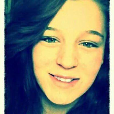 BkBloger's profile picture. Snapchat and kik ----- witty_britty16  instagram------ @soccer_goalie15