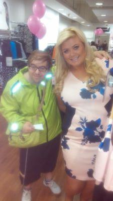 PonderThomas's profile picture. I love my baby Caroline so more. love have.