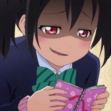 ちょっと！最近何でも値上がりしすぎじゃない！？家計に優しくないわ！※物価の高さに腹を立てたにこが原価を調べるbotです。