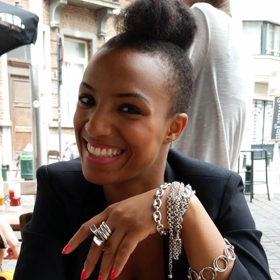 Journaliste-présentatrice TV/événements -Public Relations manager à Ethno Tendance Fashion Week Brussels -modératrice conférences/ débats